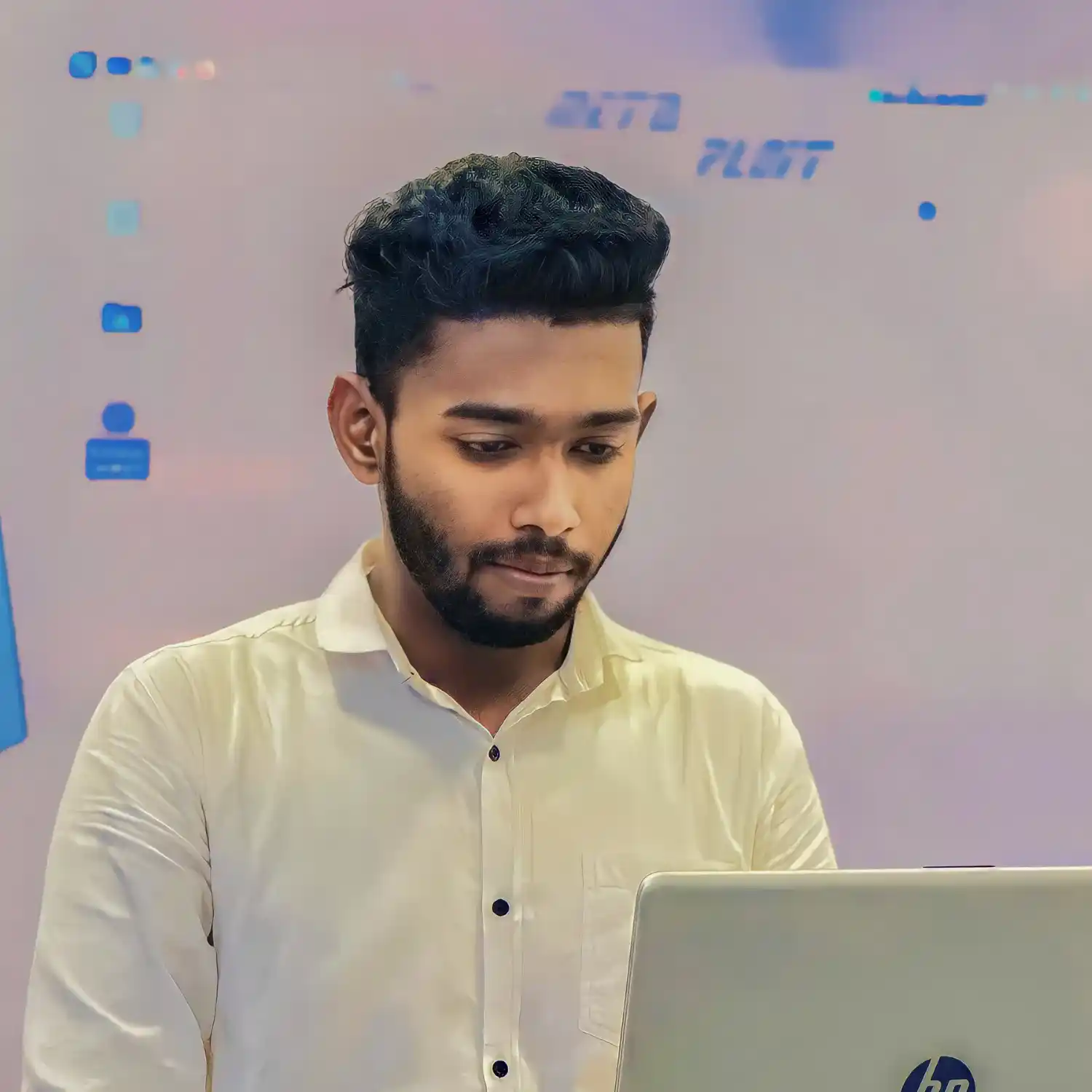 Editing and branding expert in digital partner IT company UAE.